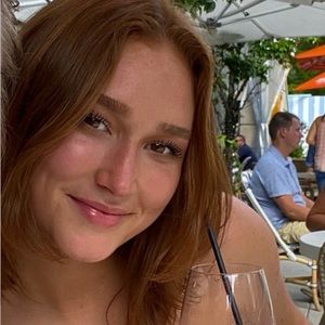 Meet your Posher, Brooke